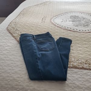Universal Thread High Rise Jegging